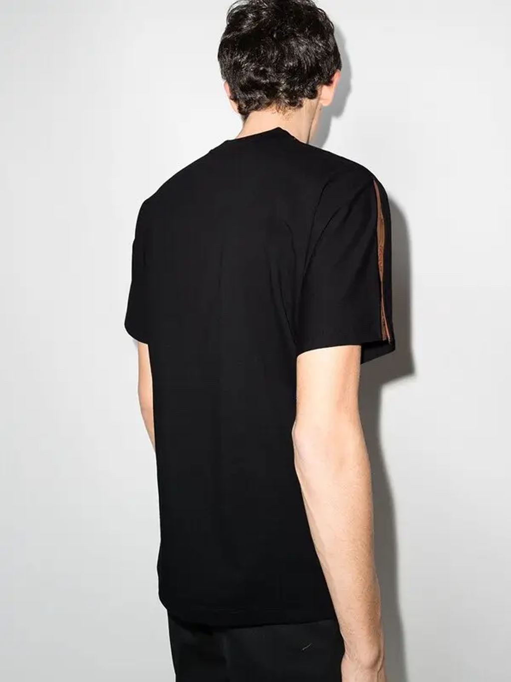 Jacquemus Le T-Shirt Yeru in Black