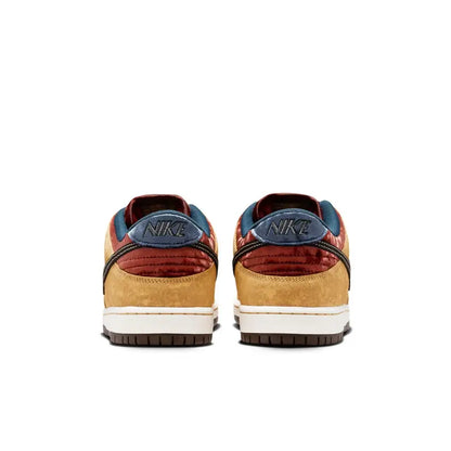 Nike Dunk Low SB 'City of Cinema' - Shoe size: UK 6 Sneakers | Shop From The Mirage