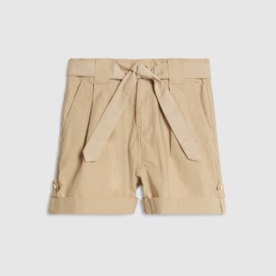 Beige Guernsey Belt Detail Short