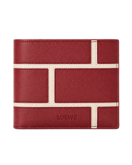 Bifold wallet in classic calfskin