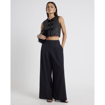 Black Boucle Sleeveless Bow Front Top