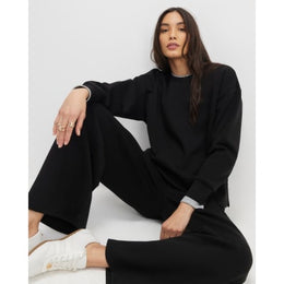 Black Premium Sweatshirt