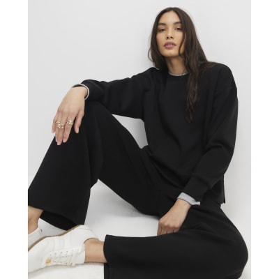 Black Premium Sweatshirt