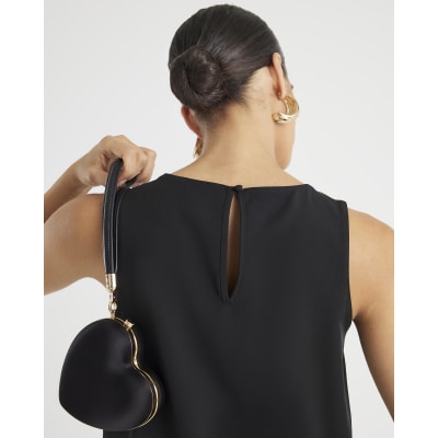 Black Scallop Trim Tank Top