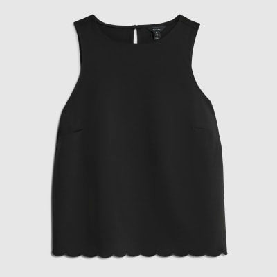 Black Scallop Trim Tank Top