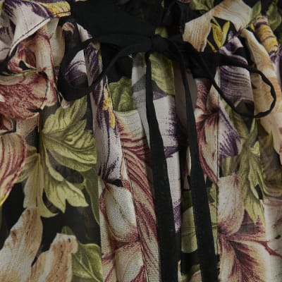 Black Short Sleeve Floral Blouse