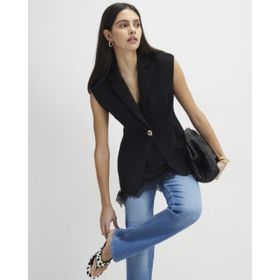 Black Sleeveless Cinched Waist Blazer