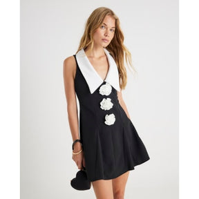 Black Sleeveless Corsage Collared Mini Dress