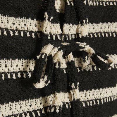 Black Sleeveless Striped crochet Waistcoat