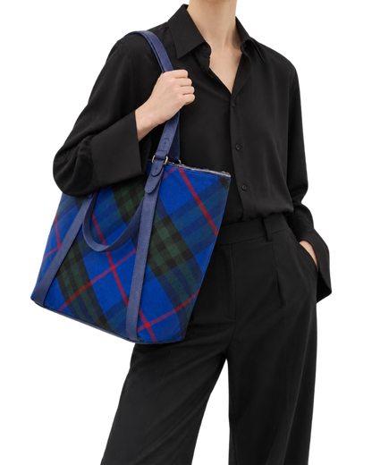 Burberry Medium field tote