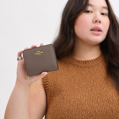 Snap Wallet In Signature Canvas