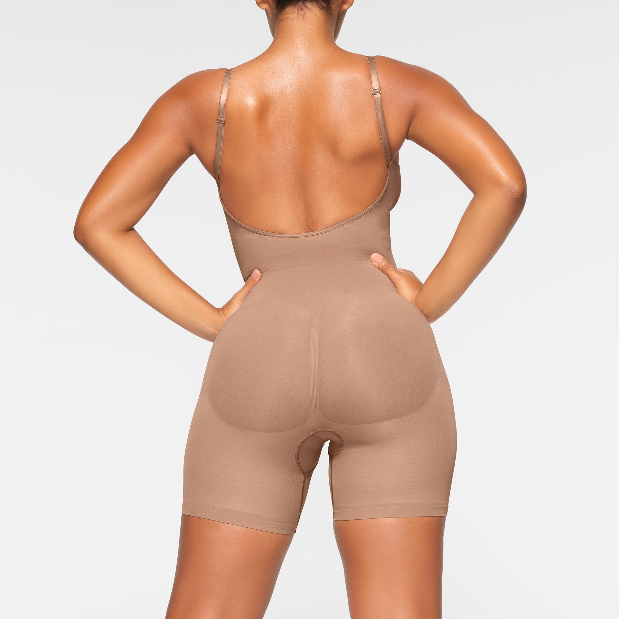 Seamless Sculpt Low Back Mid Thigh Bodysuit
