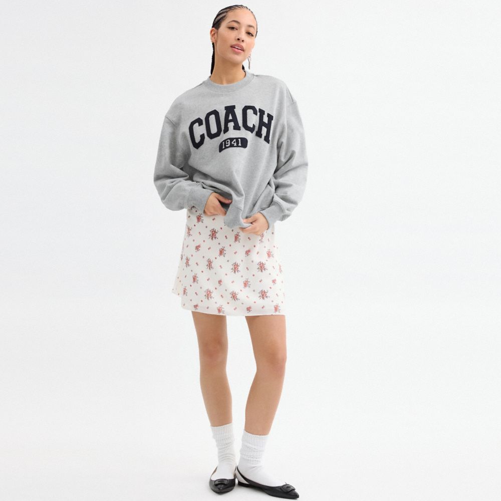 Sporty Signature Boyfriend Crewneck Sweatshirt