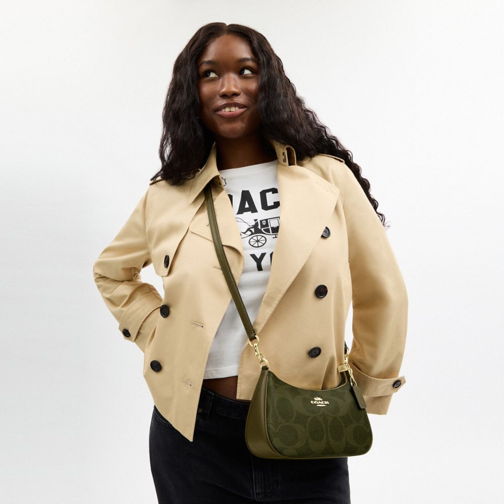 Teri Shoulder Bag In Signature Canvas