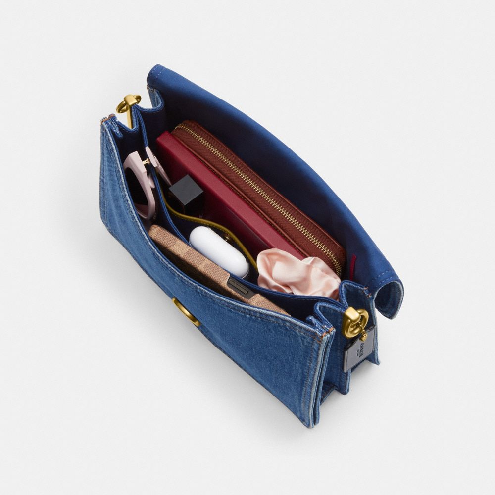 Chain Tabby Shoulder Bag 30