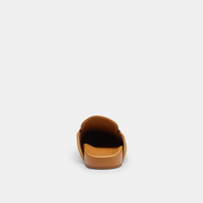 Sculpted C Clog