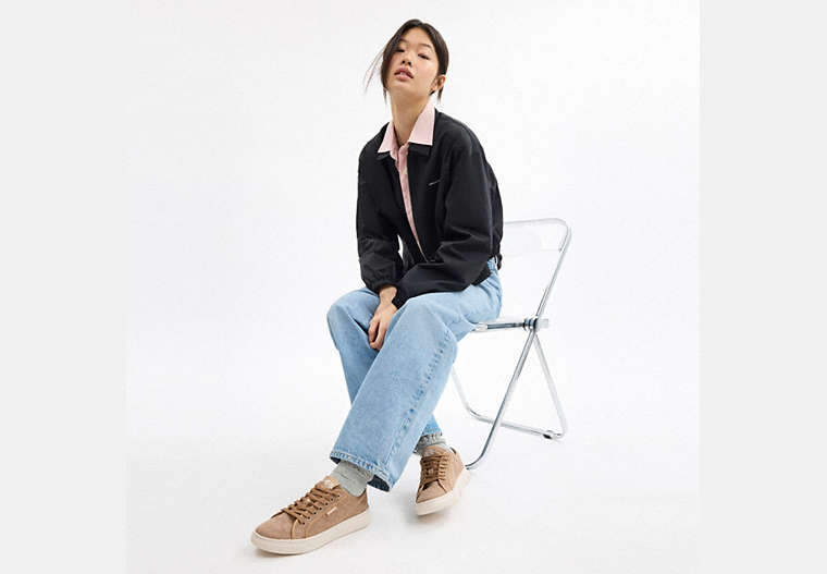 Canvas Sneaker