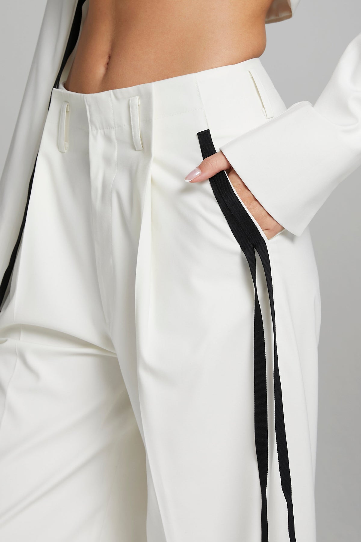 CASHMERE PANTS W/ POCKET LINES