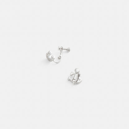 Sculpted C Clip-On Earrings