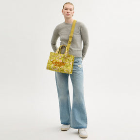 Cargo Tote Bag With Paisley Print