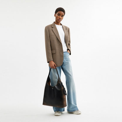 Brooklyn Shoulder Bag 39 In Loved Leather