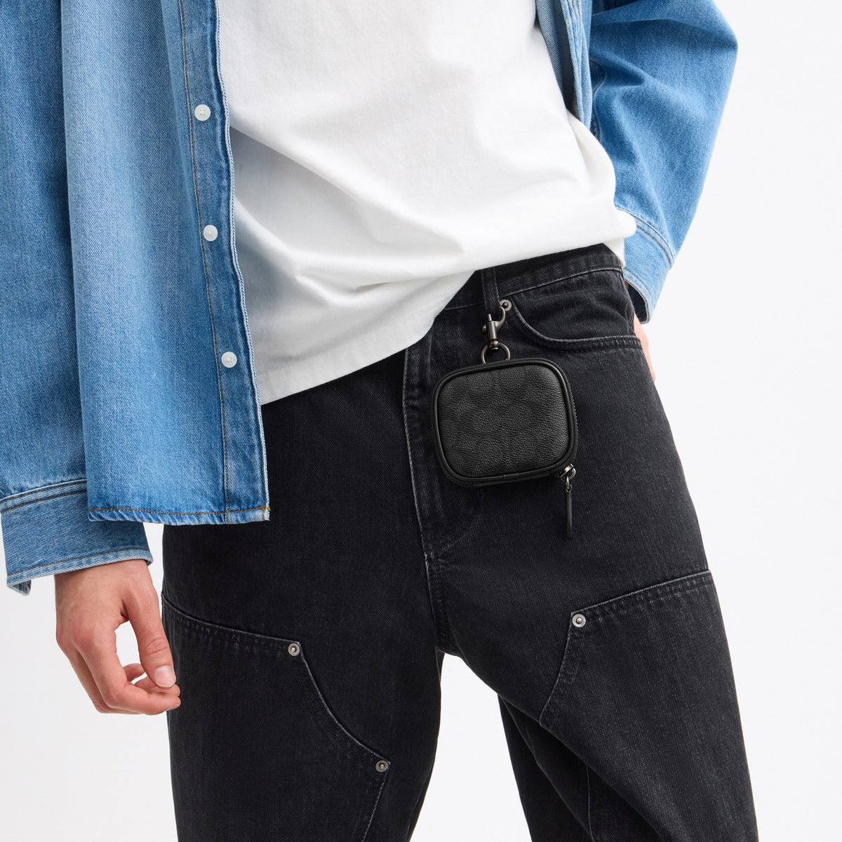 Clip On Pouch In Signature Canvas