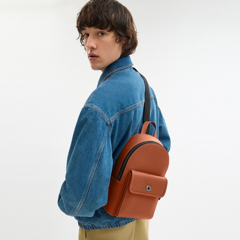 Turnlock Sling Pack