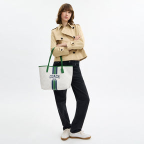 City Tote Bag In Signature Canvas With Coach Graphic