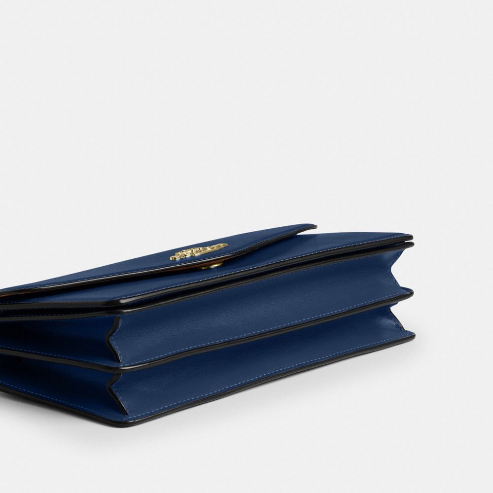 Klare Envelope Crossbody Bag
