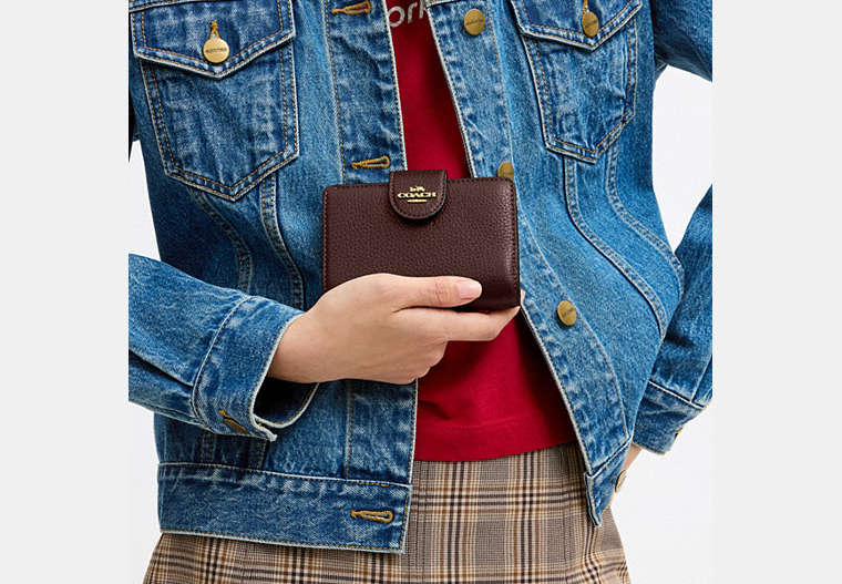 Medium Corner Zip Wallet