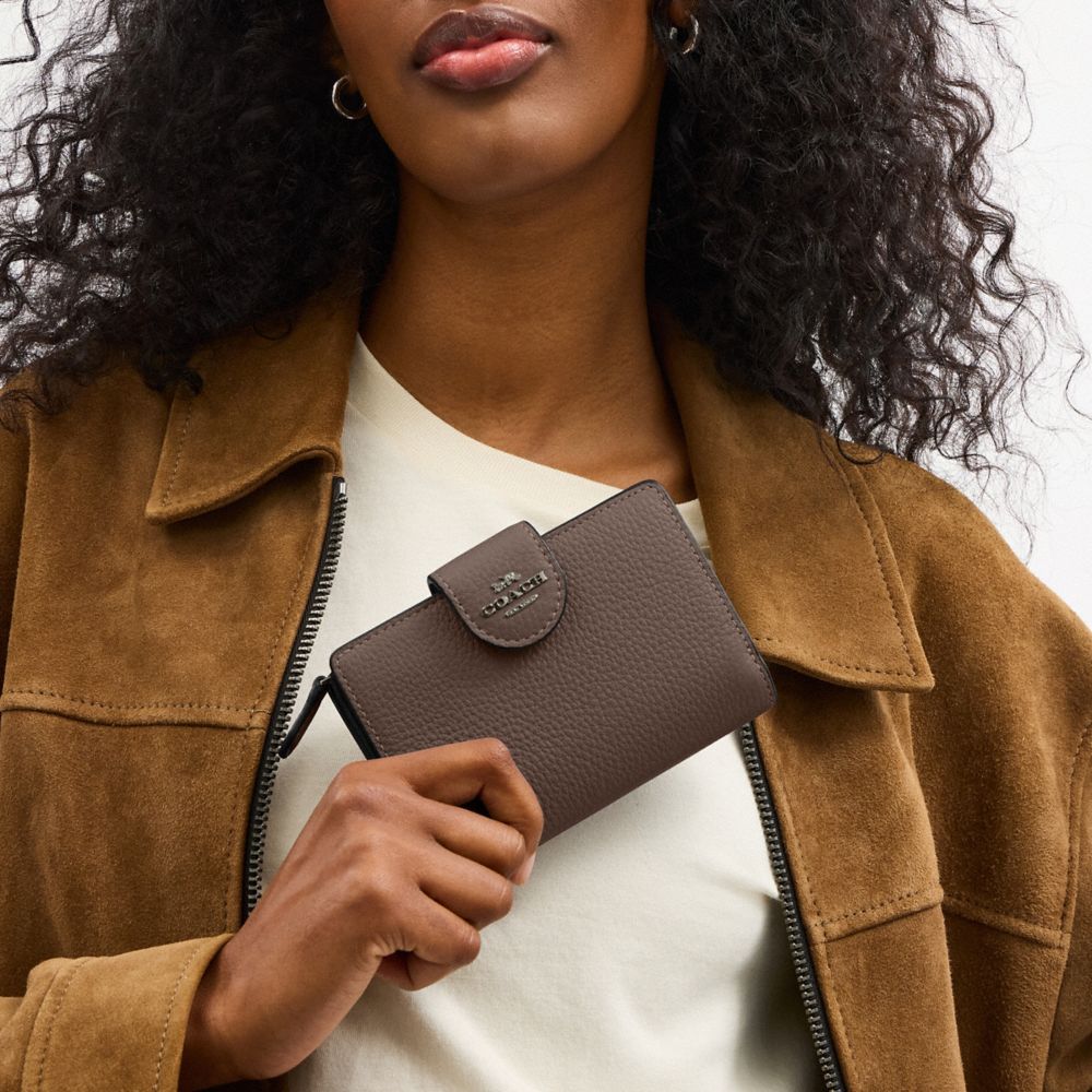 Medium Corner Zip Wallet