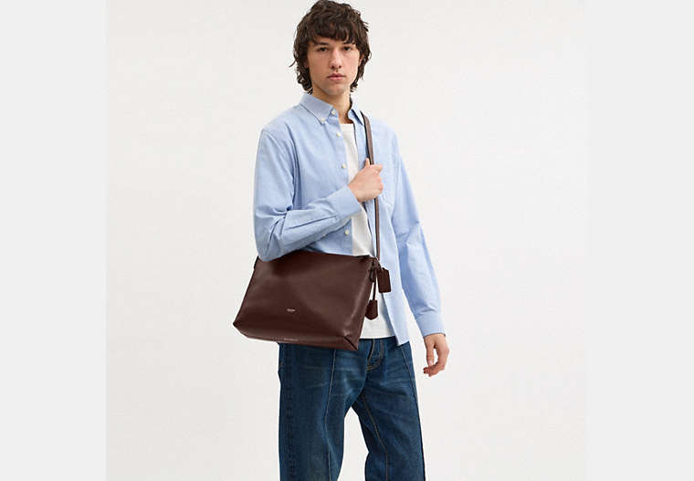 Mott Messenger Bag 33