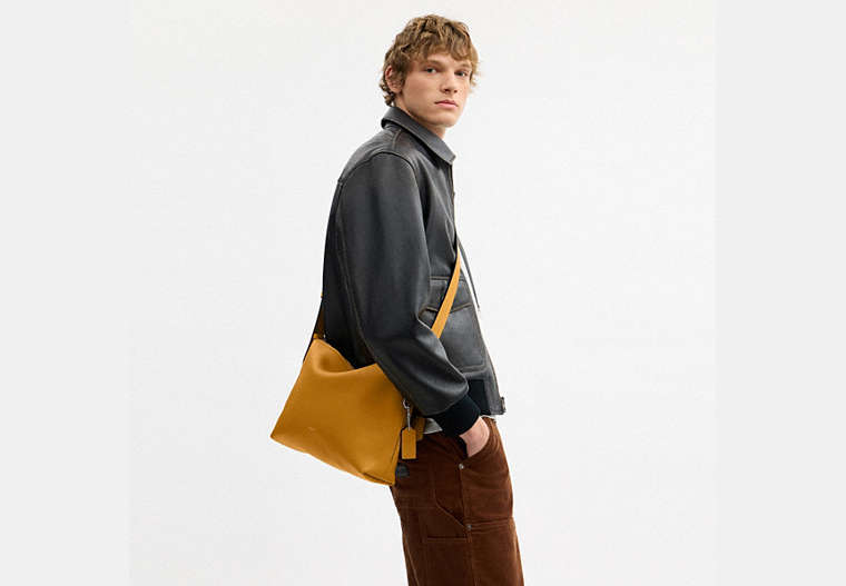 Mott Messenger Bag 33