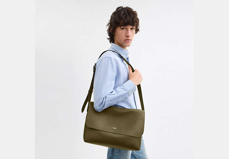 Ludlow Messenger Bag