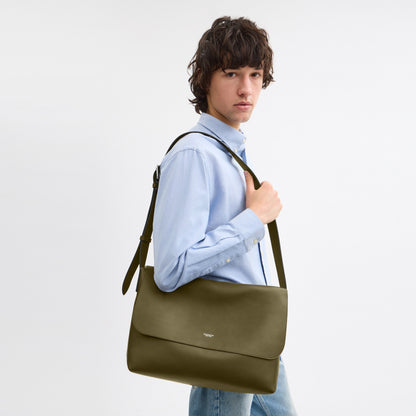 Ludlow Messenger Bag