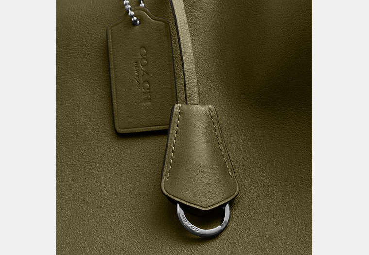 Ludlow Messenger Bag