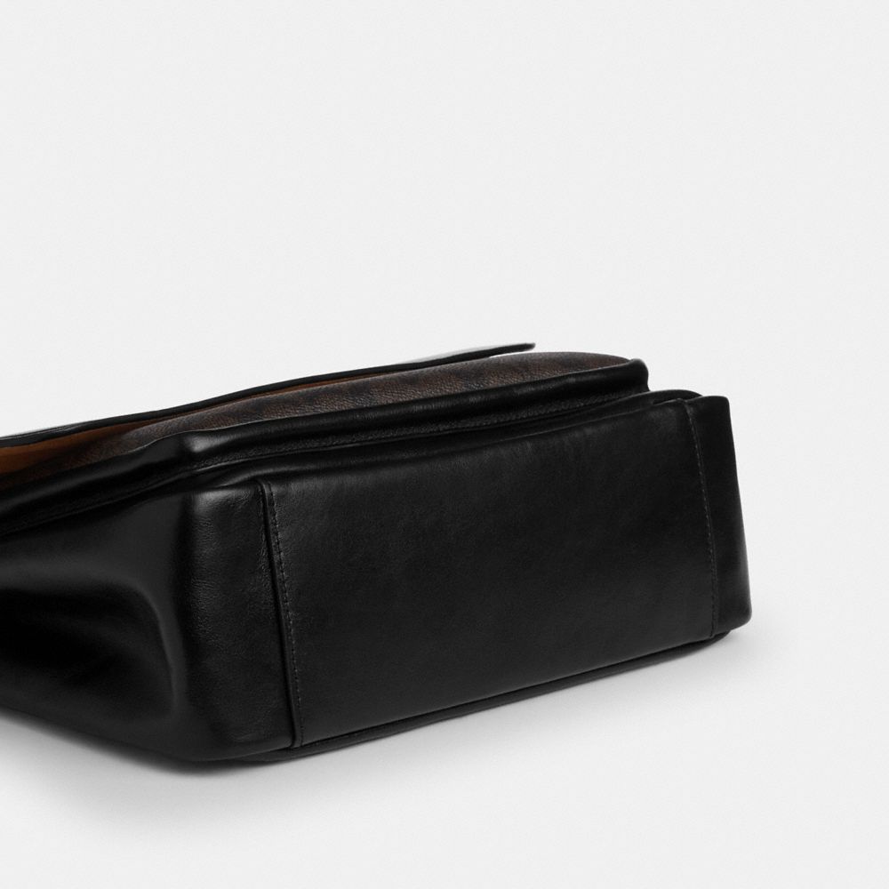 Elodie Crossbody Bag In Signature Canvas