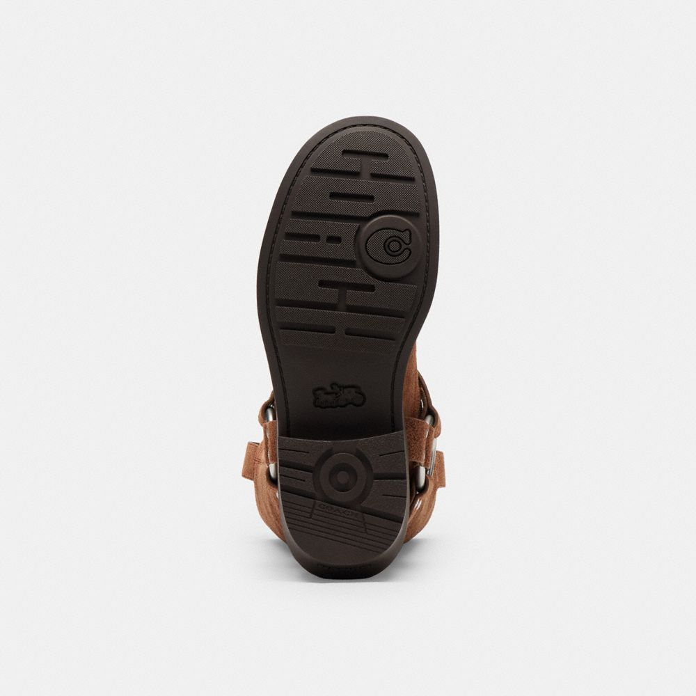 Harness Boot
