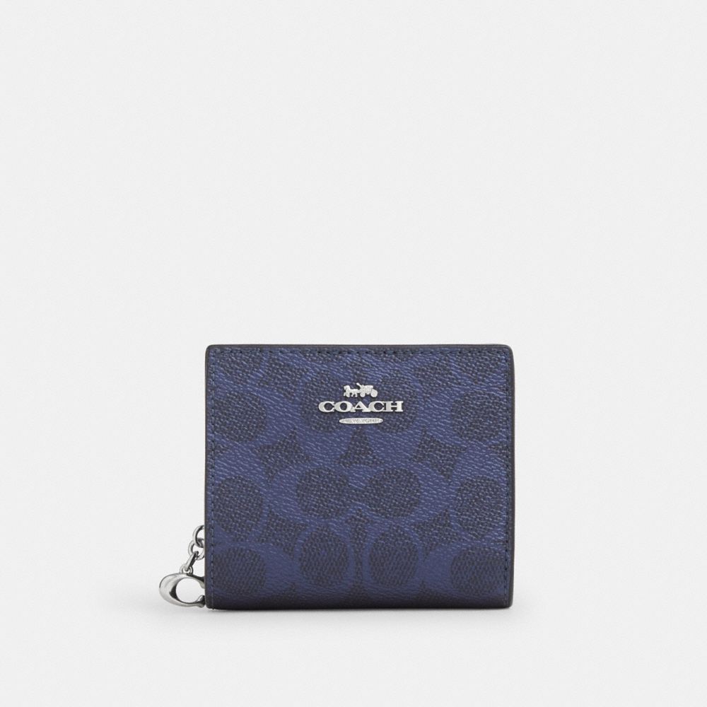 Snap Wallet In Signature Canvas