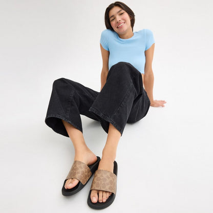 Udele Sport Slide In Signature Canvas