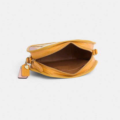 Reloved Zip Geometric Pouch In Alligator