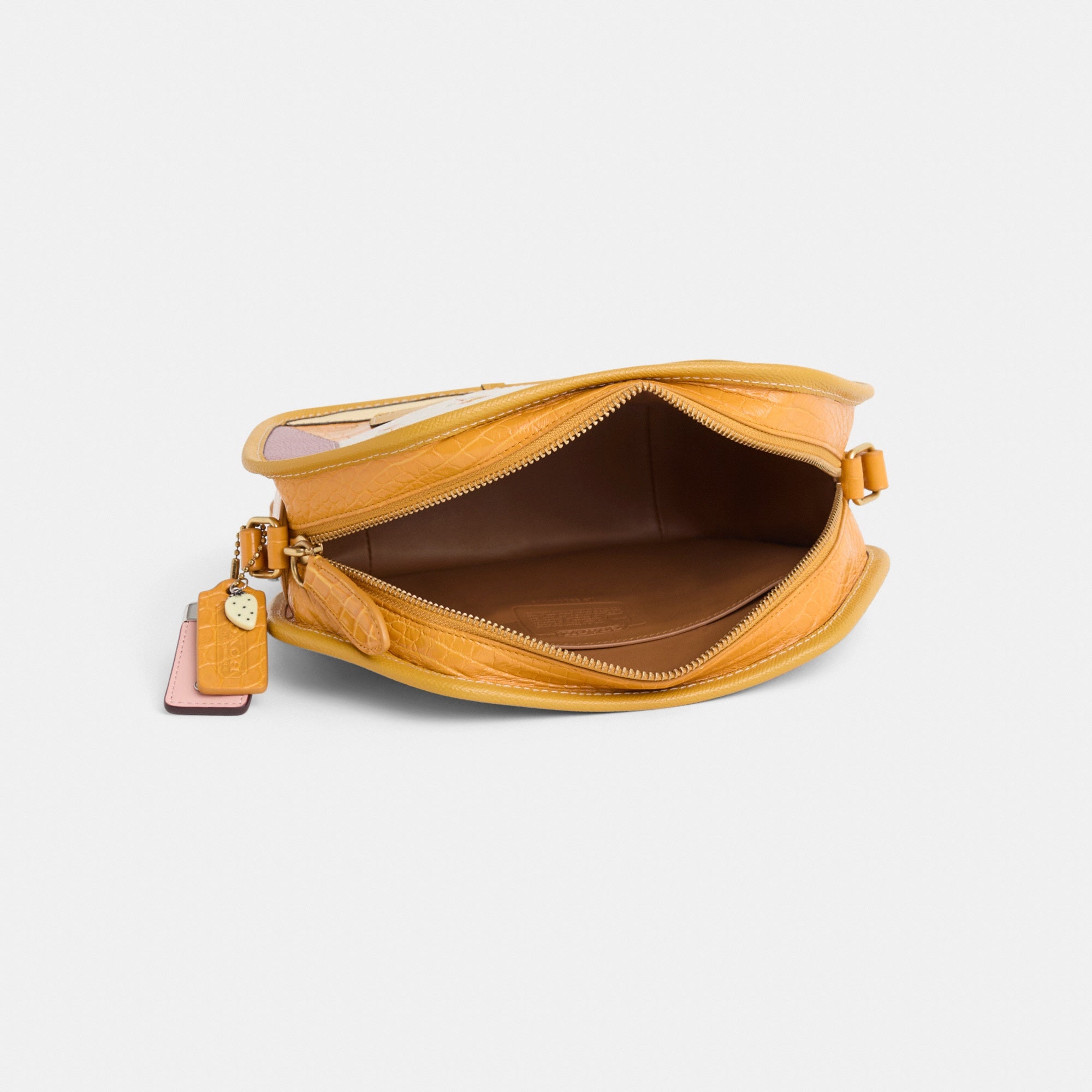 Reloved Zip Geometric Pouch In Alligator