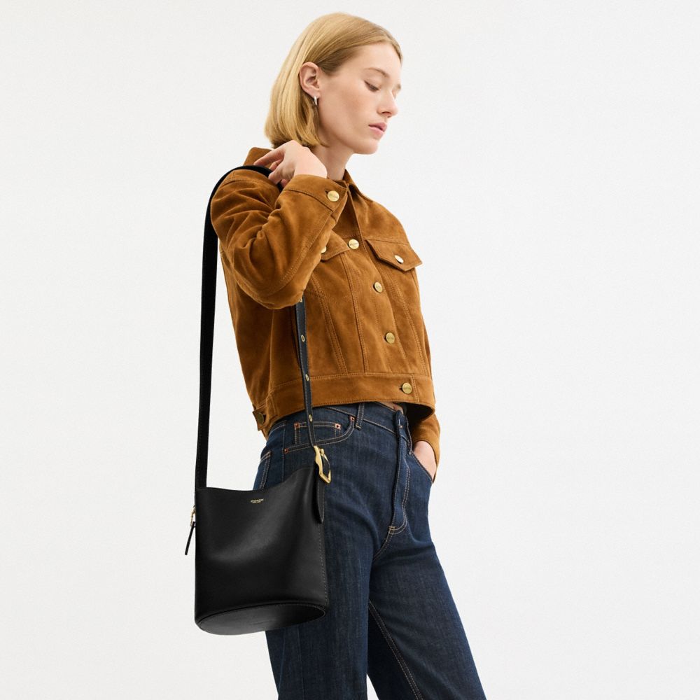 Bleecker Bucket Bag 21