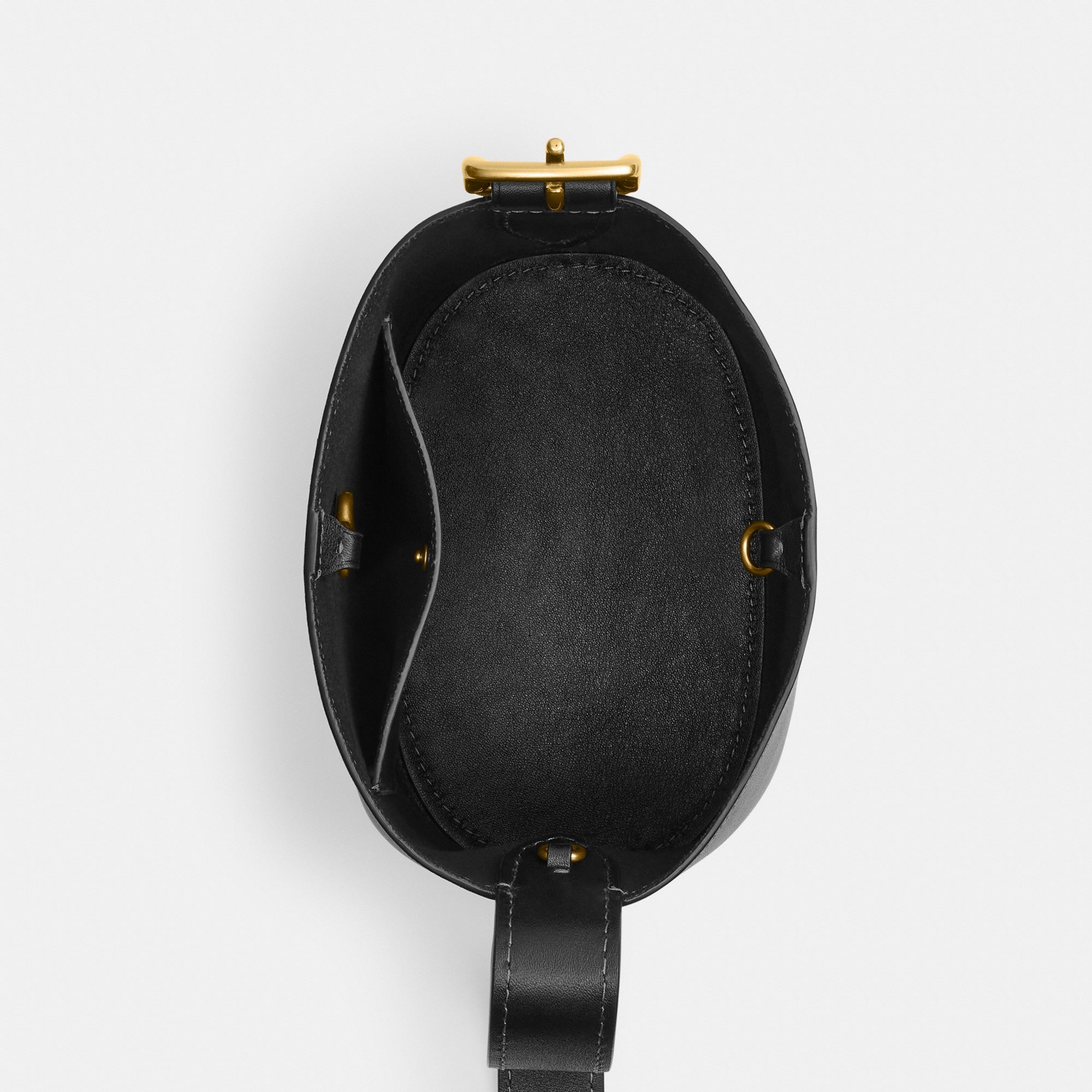 Bleecker Bucket Bag 21