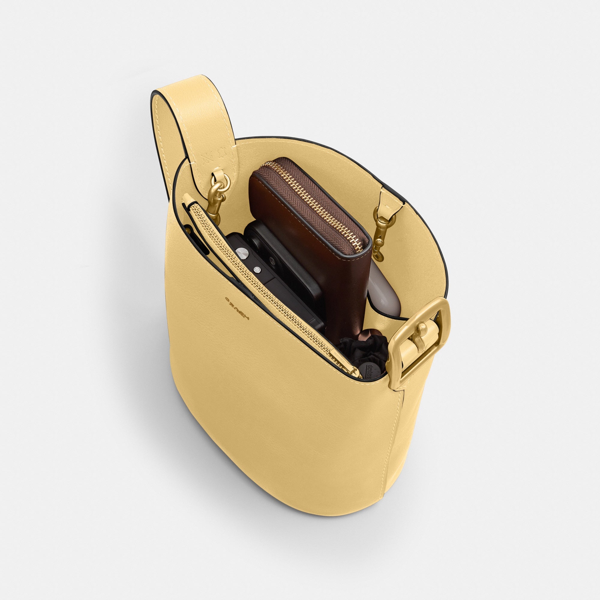 Bleecker Bucket Bag 21