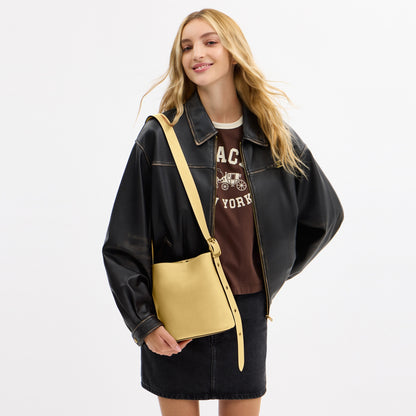 Bleecker Bucket Bag 21