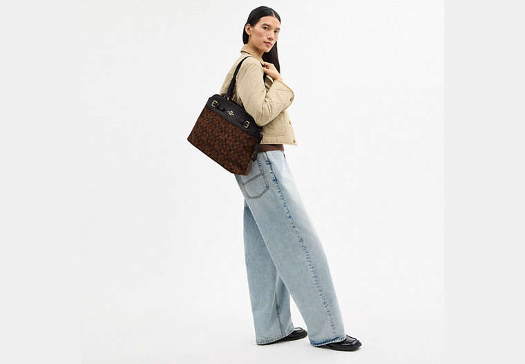 Easton Tote Bag In Signature Chenille