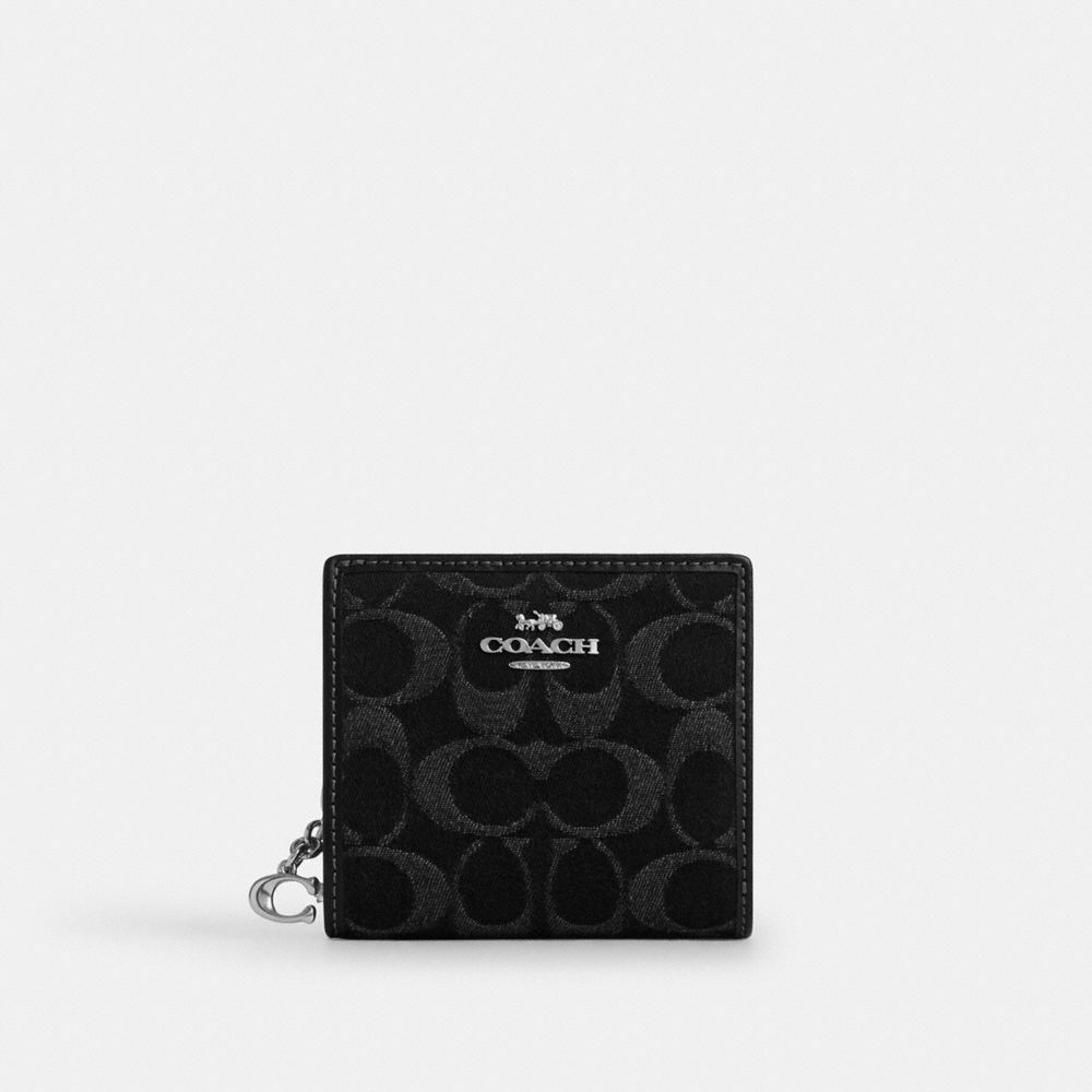 Snap Wallet In Signature Canvas