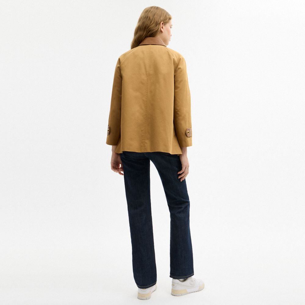 Turnlock Swing Coat