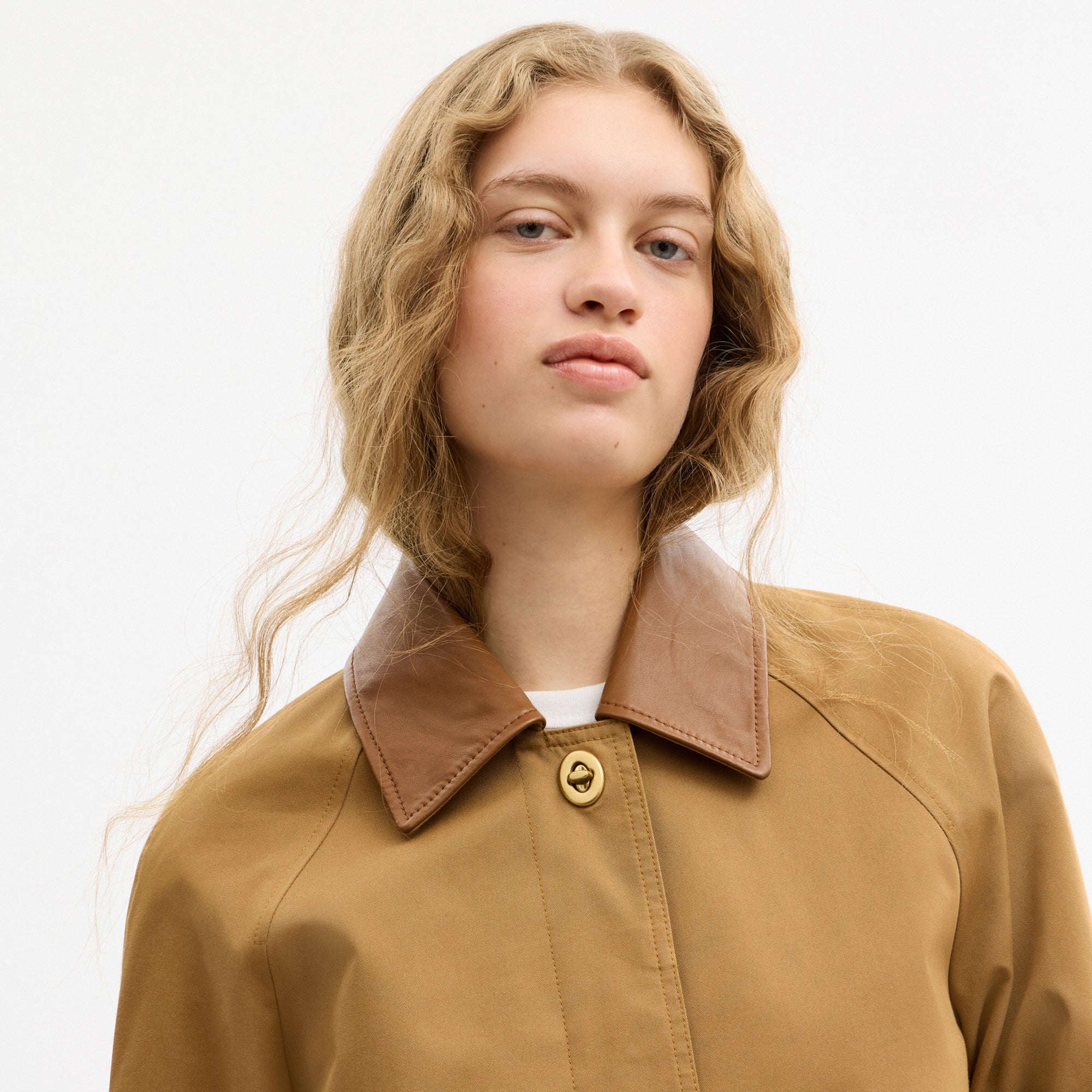 Turnlock Swing Coat